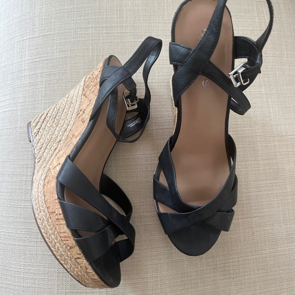 Strappy Black Vacation Heels